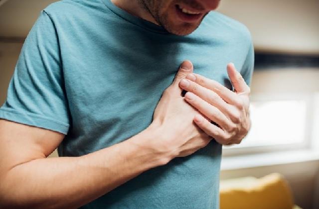 Анонс фото Причины болей в груди и способы профилактики болезней сердца