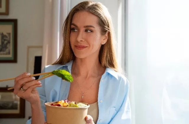 Анонс фото Фитоэстрогены в продуктах: как они влияют на гормоны и фигуру